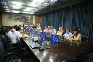 白俄罗斯道路领域同行代表访问河南高远路业集团