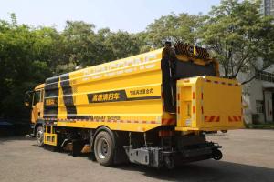 HGY5181TSLZ6节能涡流复合式高速清扫车